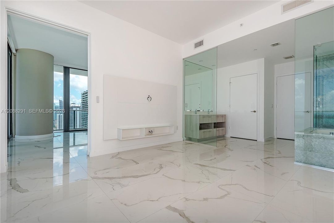En Venta: $1,895,000 (4 camas, 4 baños, 1871 Pies cuadrados)