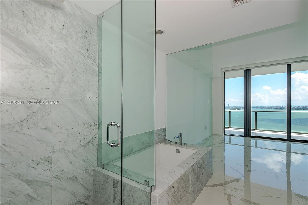 En Venta: $1,895,000 (4 camas, 4 baños, 1871 Pies cuadrados)