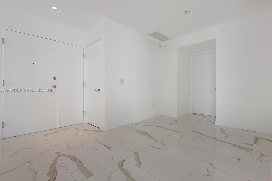En Venta: $1,895,000 (4 camas, 4 baños, 1871 Pies cuadrados)