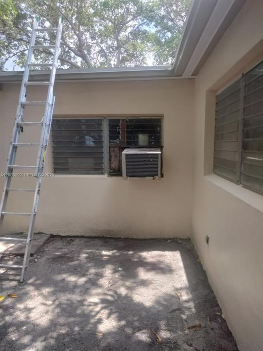 For Sale: $610,000 (0 beds, 0 baths, 1137 Square Feet)