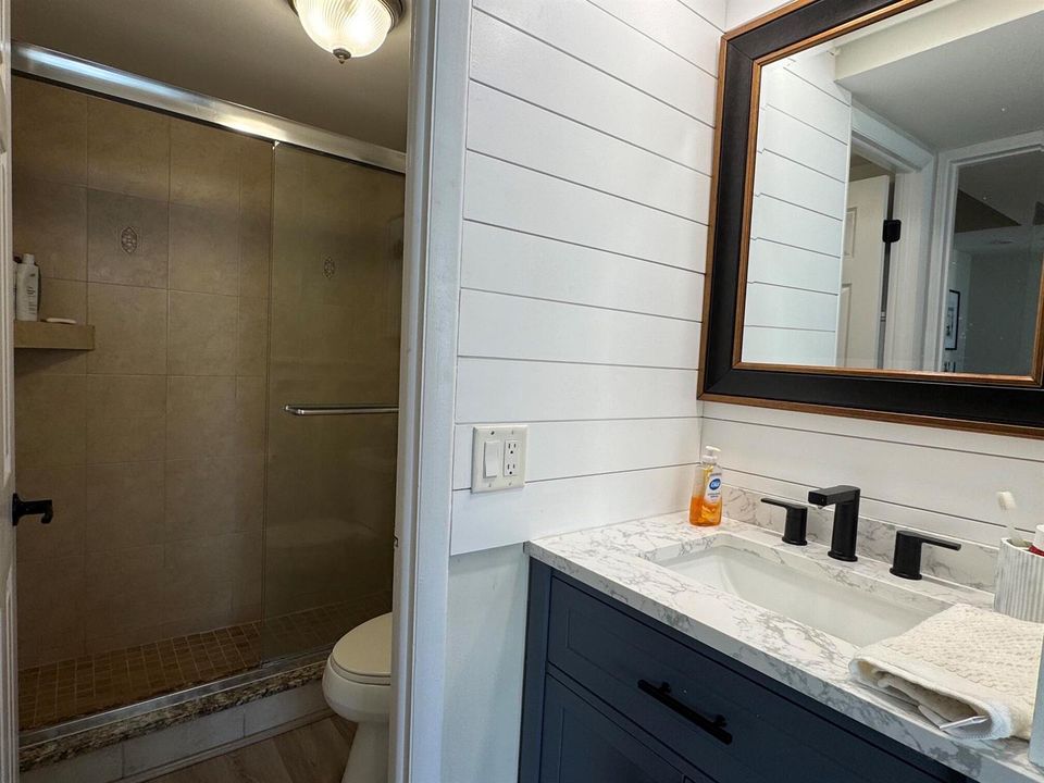 JH 707 vanity shower