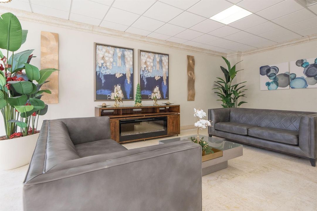 Jamaica House lobby 2
