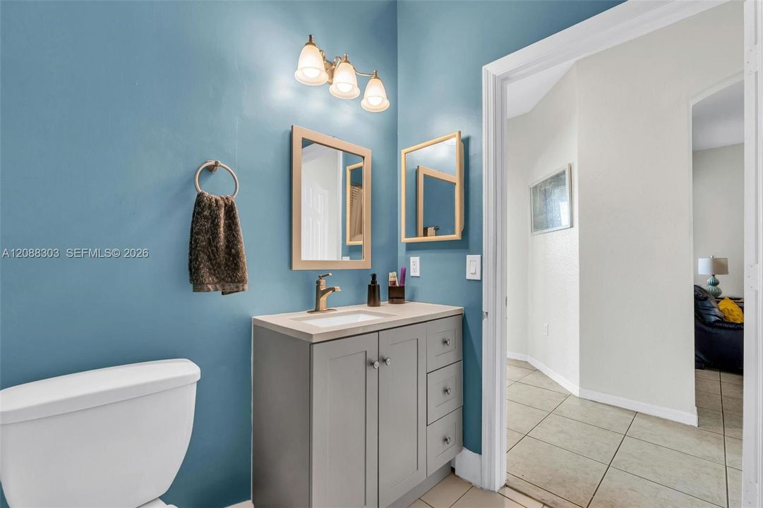 For Sale: $370,000 (3 beds, 2 baths, 1216 Square Feet)