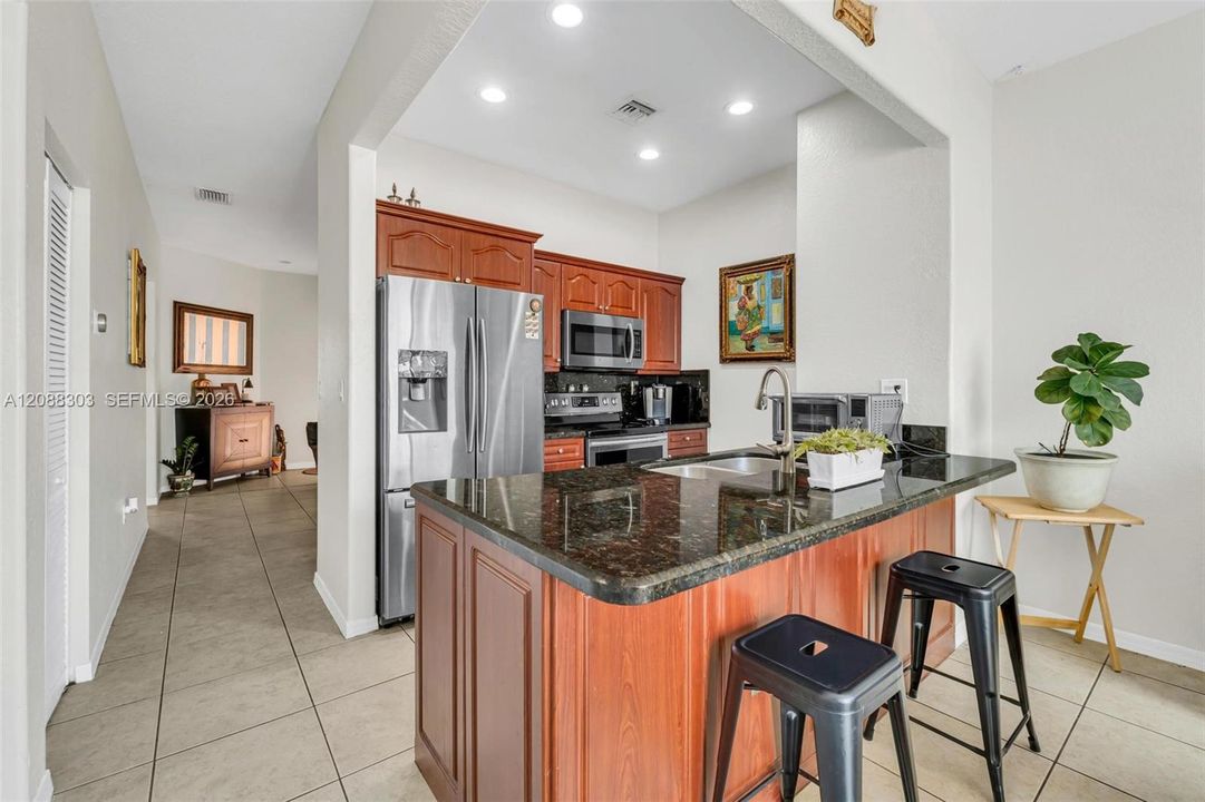 For Sale: $370,000 (3 beds, 2 baths, 1216 Square Feet)