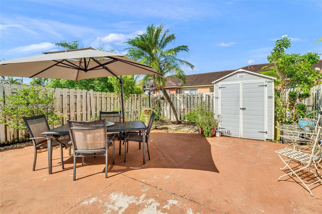 For Sale: $370,000 (3 beds, 2 baths, 1216 Square Feet)
