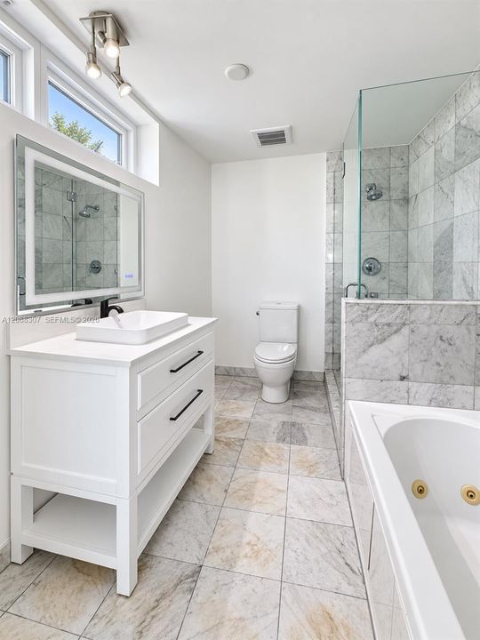 For Rent: $3,700 (2 beds, 2 baths, 1165 Square Feet)