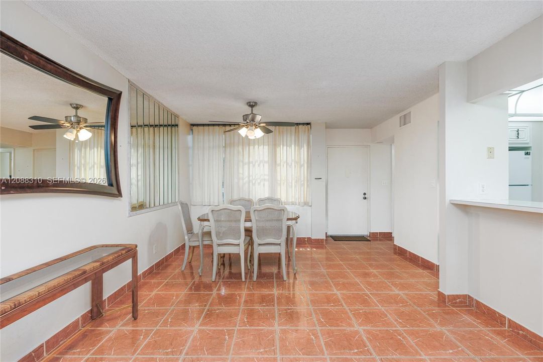 En Venta: $105,000 (2 camas, 2 baños, 1184 Pies cuadrados)