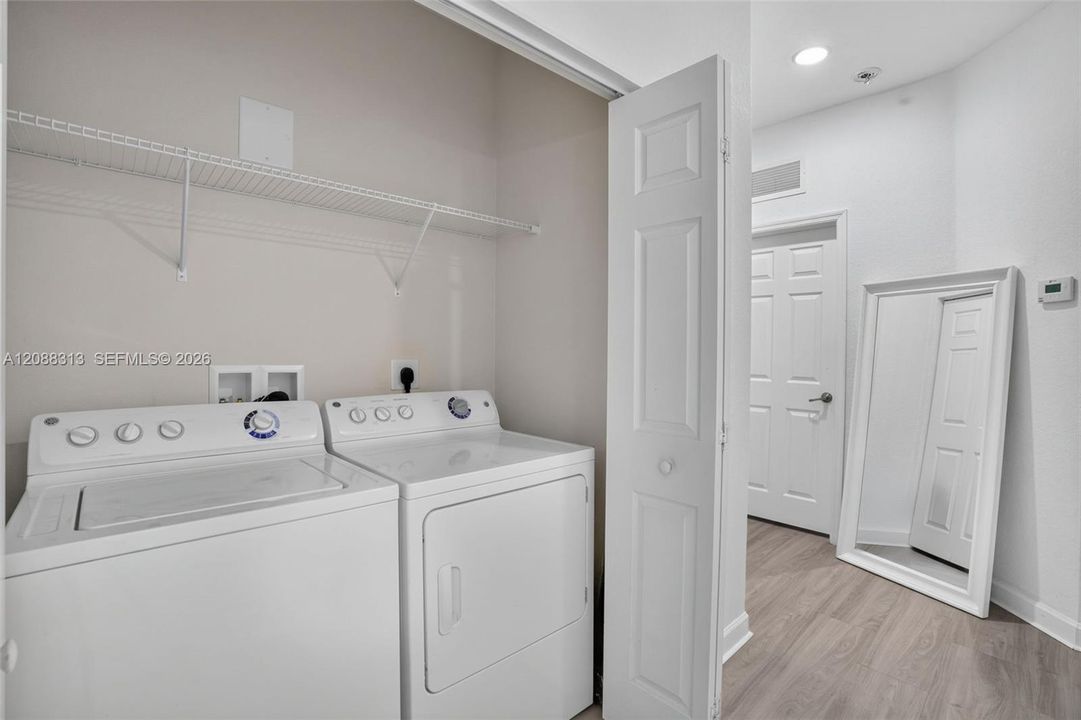For Sale: $665,000 (3 beds, 2 baths, 1605 Square Feet)