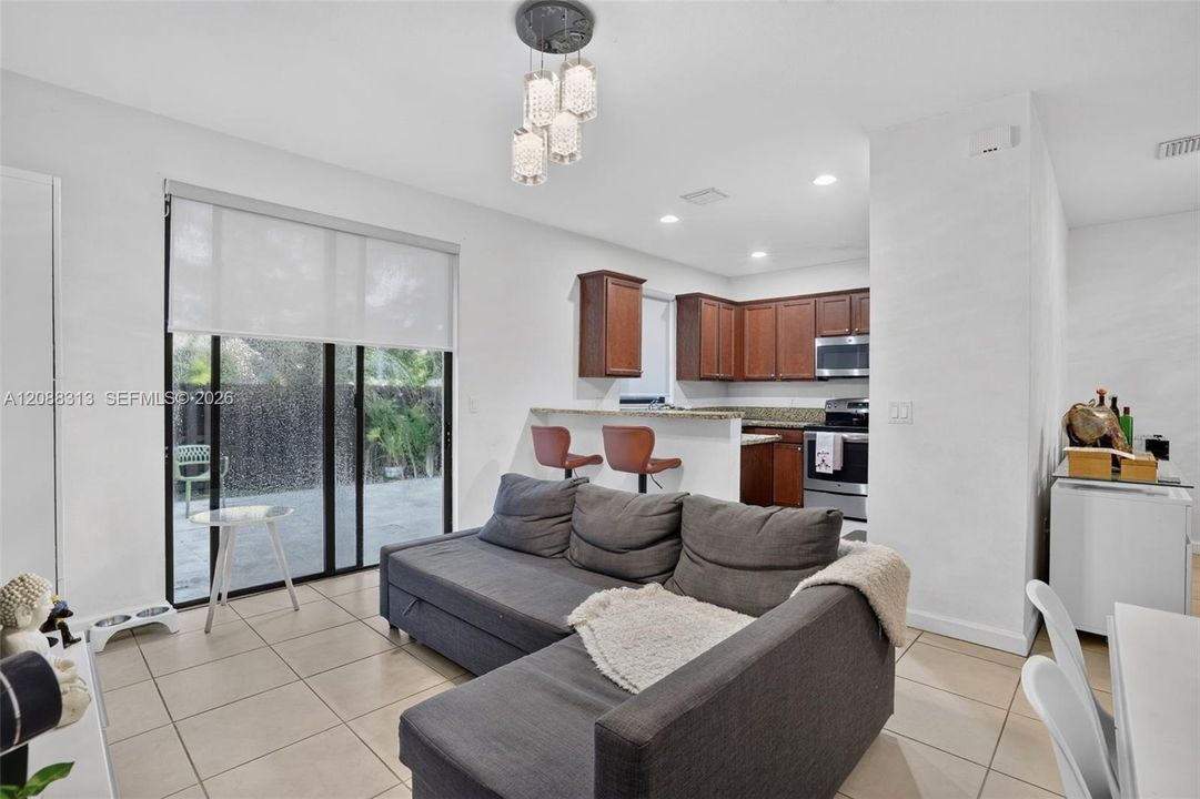 For Sale: $665,000 (3 beds, 2 baths, 1605 Square Feet)