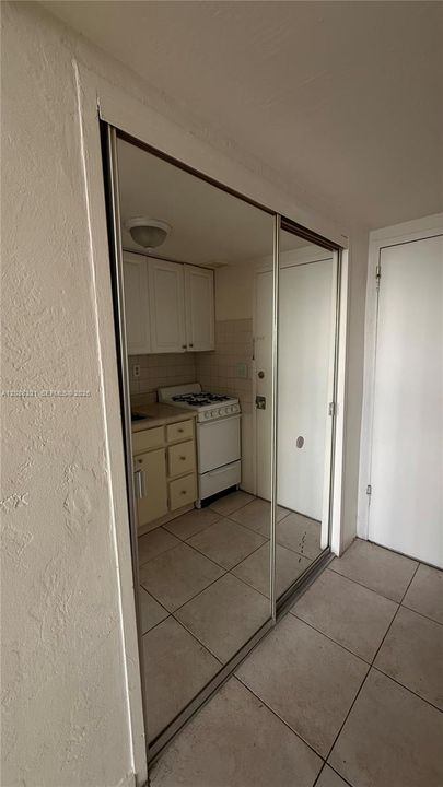 В аренду: $1,600 (0 спален, 0 ванн, 400 Квадратных фут)