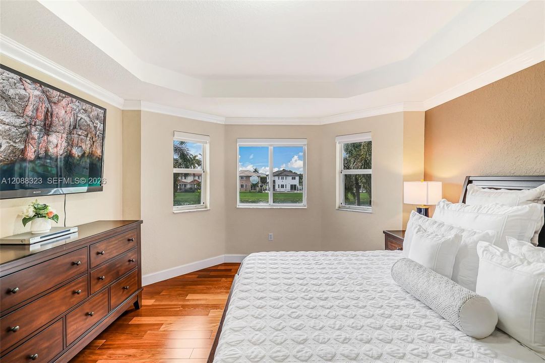 For Sale: $950,000 (4 beds, 2 baths, 2267 Square Feet)