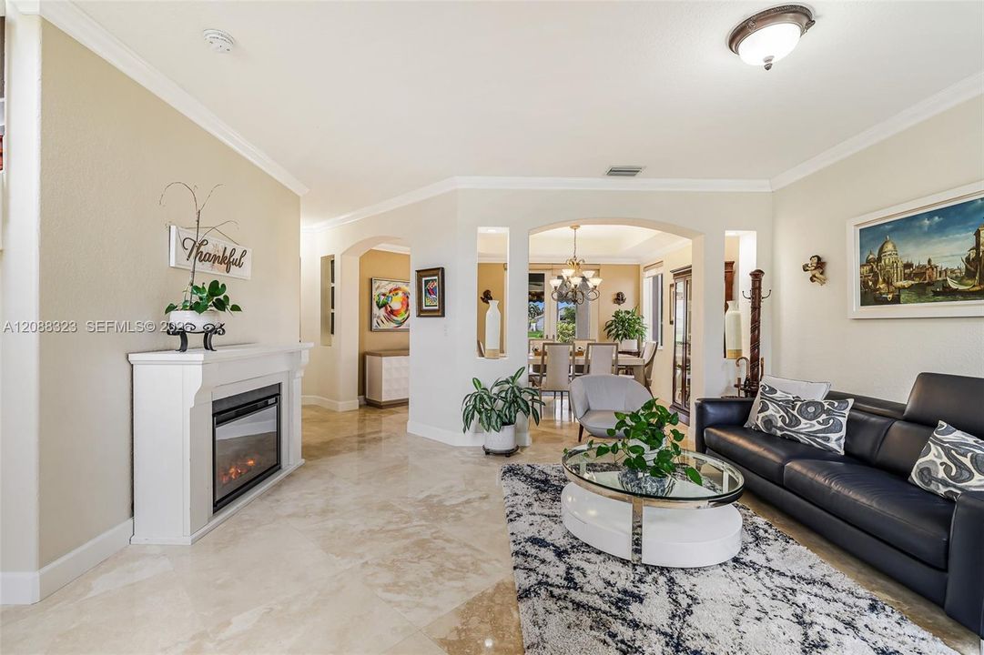 For Sale: $950,000 (4 beds, 2 baths, 2267 Square Feet)