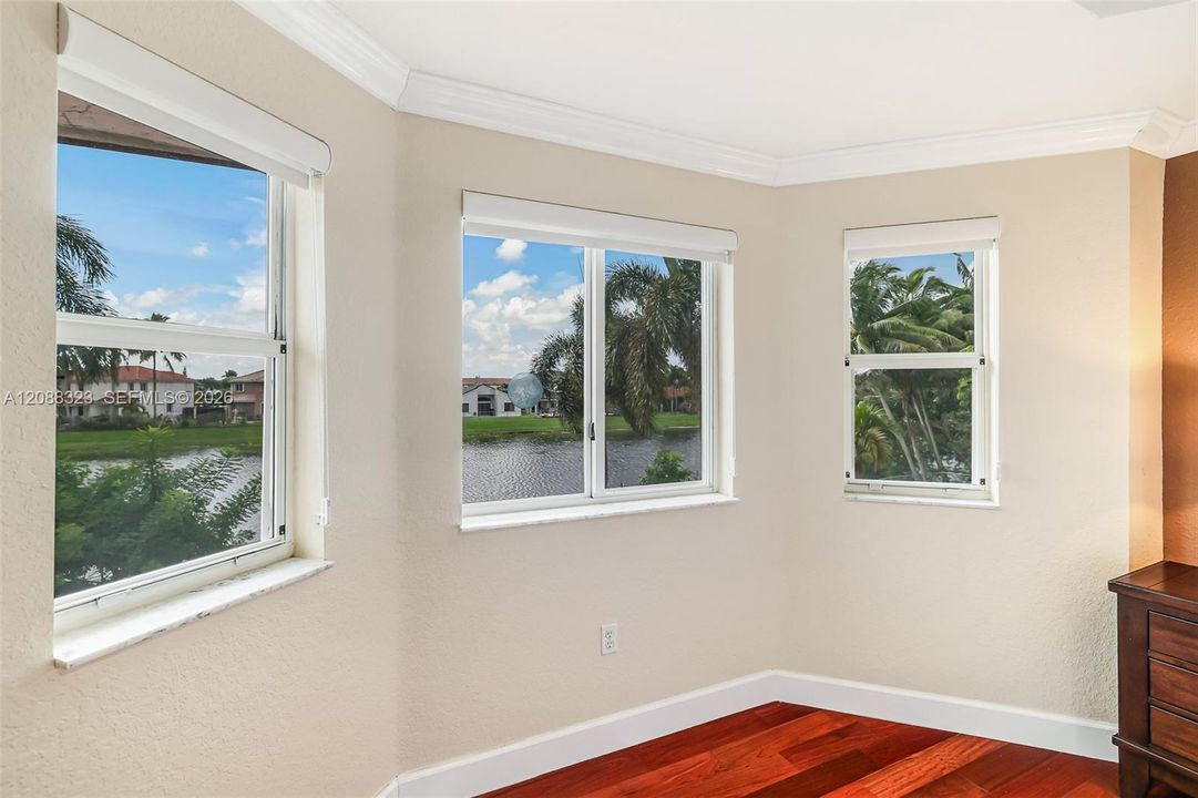 For Sale: $950,000 (4 beds, 2 baths, 2267 Square Feet)