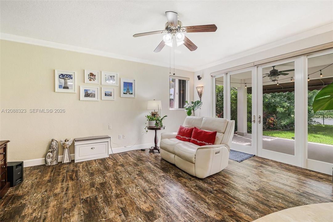 For Sale: $950,000 (4 beds, 2 baths, 2267 Square Feet)