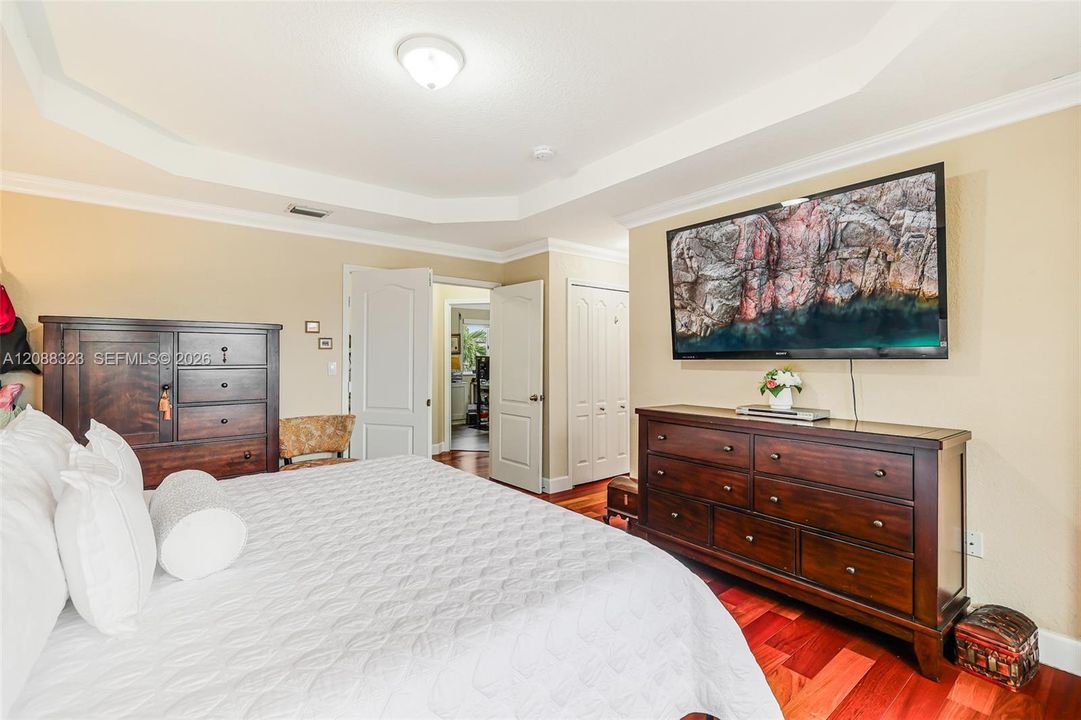 For Sale: $950,000 (4 beds, 2 baths, 2267 Square Feet)