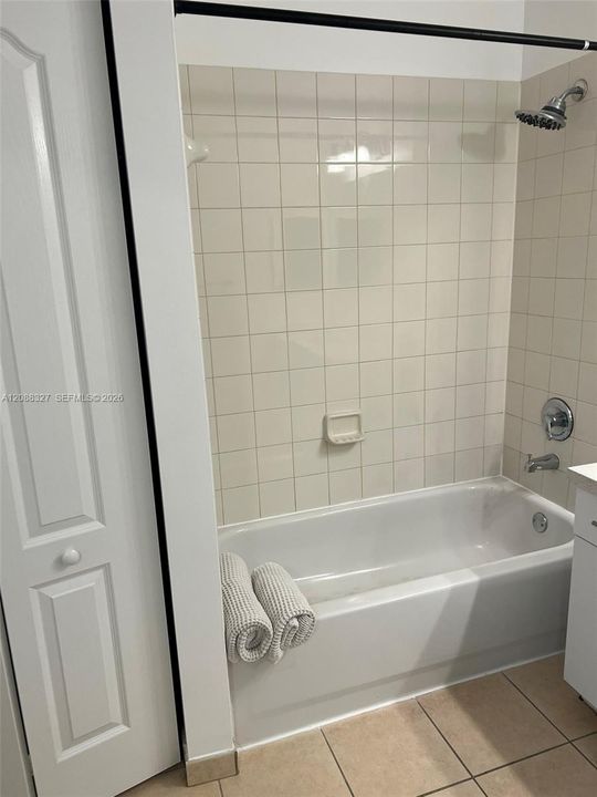 For Rent: $1,950 (1 beds, 1 baths, 522 Square Feet)