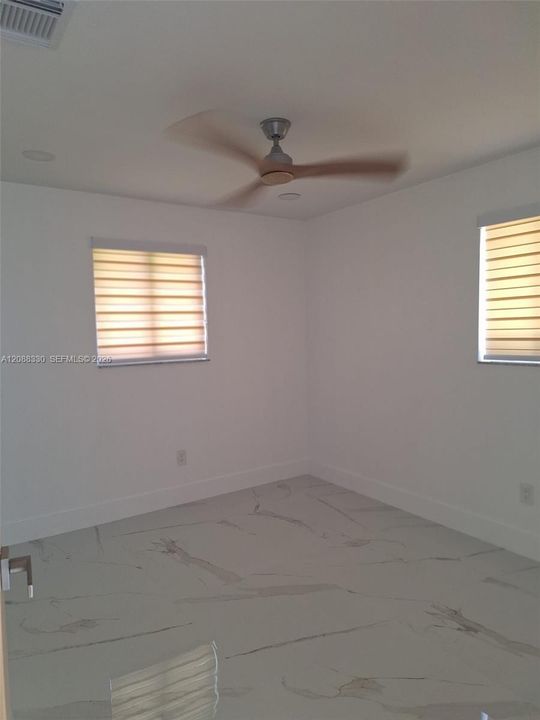 En Venta: $470,000 (3 camas, 2 baños, 1092 Pies cuadrados)