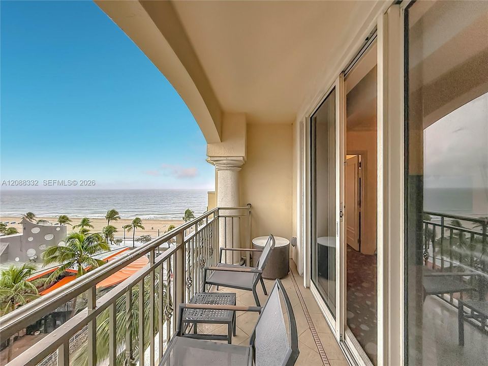 En Venta: $399,950 (1 camas, 1 baños, 690 Pies cuadrados)