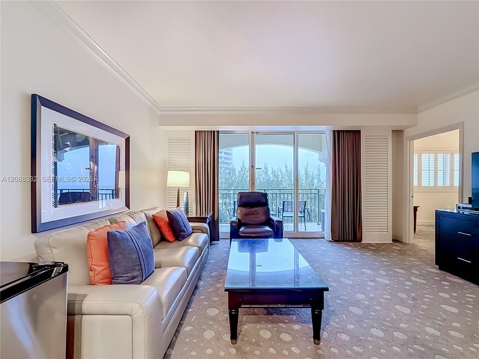 En Venta: $399,950 (1 camas, 1 baños, 690 Pies cuadrados)