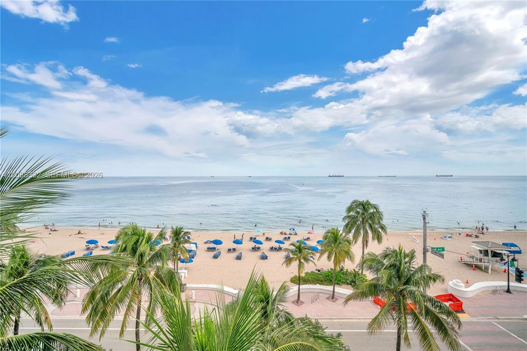 En Venta: $399,950 (1 camas, 1 baños, 690 Pies cuadrados)