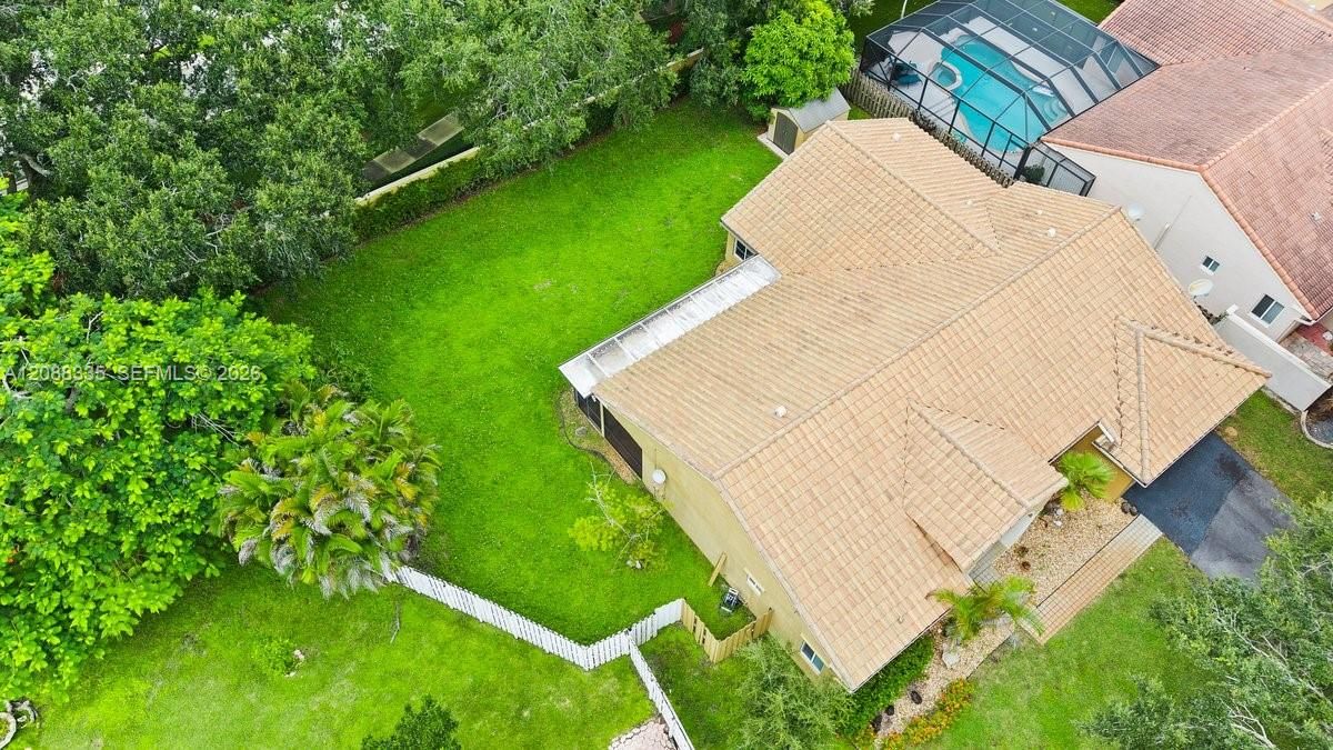 En Renta: $4,650 (4 camas, 2 baños, 2301 Pies cuadrados)