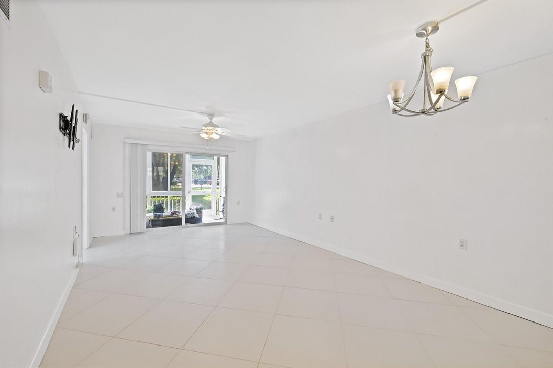 1105 Bahama Bend Apt A1-23