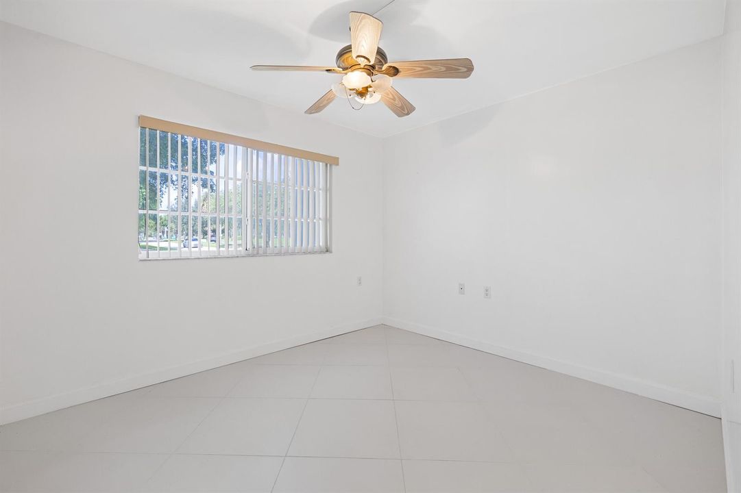 1105 Bahama Bend Apt A1-9