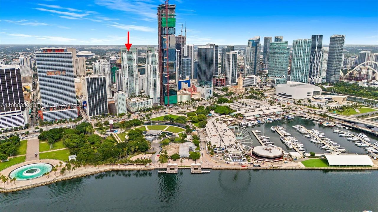 En Venta: $497,000 (2 camas, 2 baños, 940 Pies cuadrados)