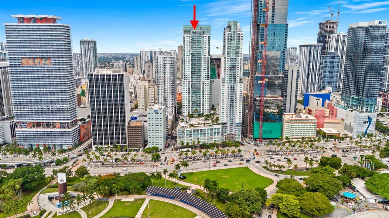 En Venta: $497,000 (2 camas, 2 baños, 940 Pies cuadrados)