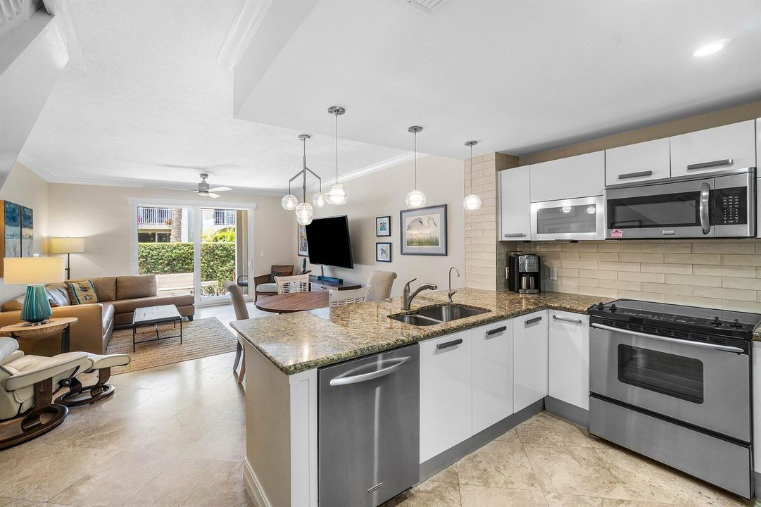 007-3604SouthOceanBoulevard-105-Highland