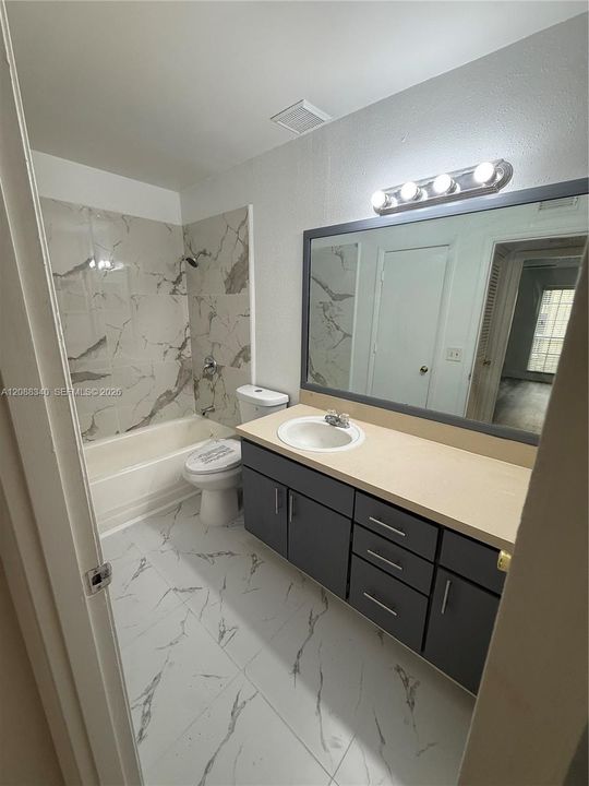 For Rent: $1,400 (1 beds, 1 baths, 675 Square Feet)