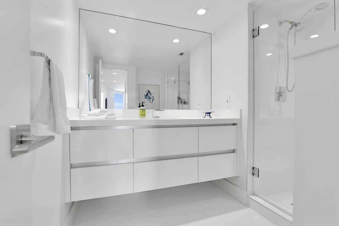 Main bathroom