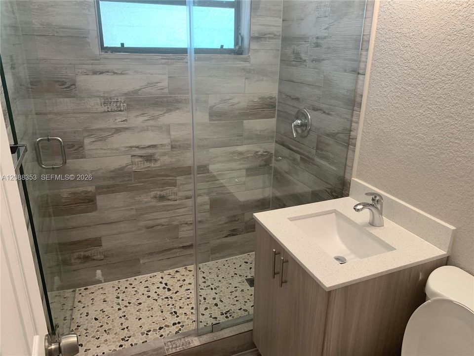 В аренду: $3,400 (3 спален, 1 ванн, 1462 Квадратных фут)