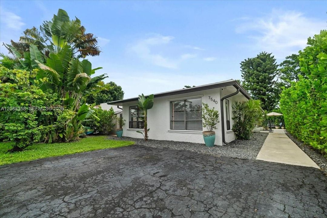 For Sale: $450,000 (3 beds, 2 baths, 0 Square Feet)