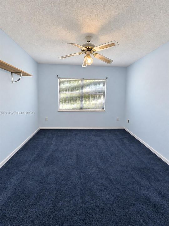 En Venta: $919,999 (4 camas, 2 baños, 2586 Pies cuadrados)
