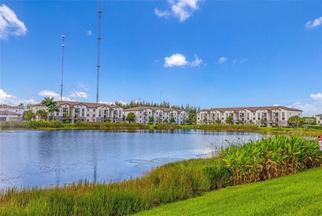 For Rent: $3,700 (3 beds, 2 baths, 1595 Square Feet)