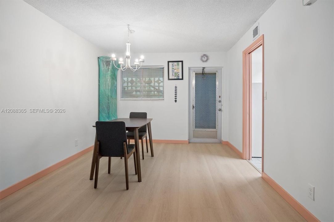 En Venta: $149,500 (1 camas, 1 baños, 789 Pies cuadrados)