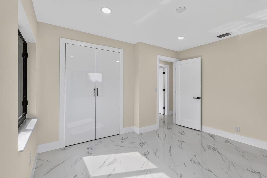 25-web-or-mls-_14A8978