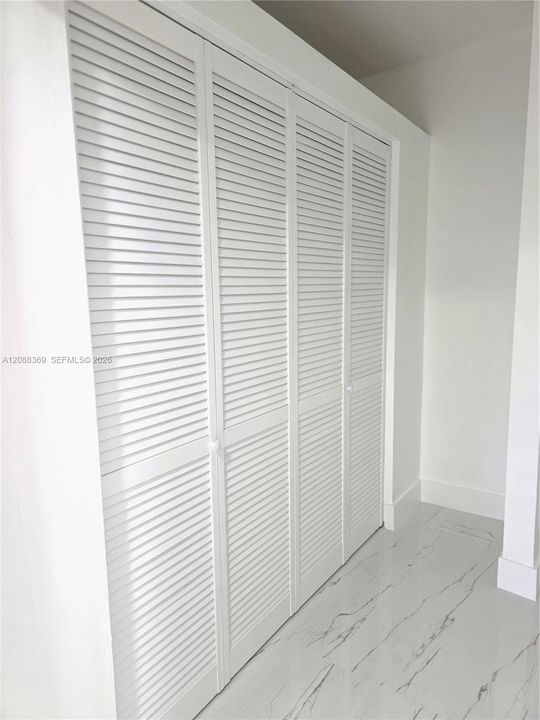 En Venta: $329,900 (2 camas, 2 baños, 1400 Pies cuadrados)