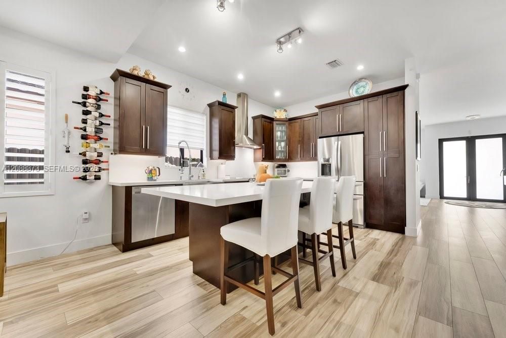 En Venta: $1,189,000 (3 camas, 3 baños, 2322 Pies cuadrados)