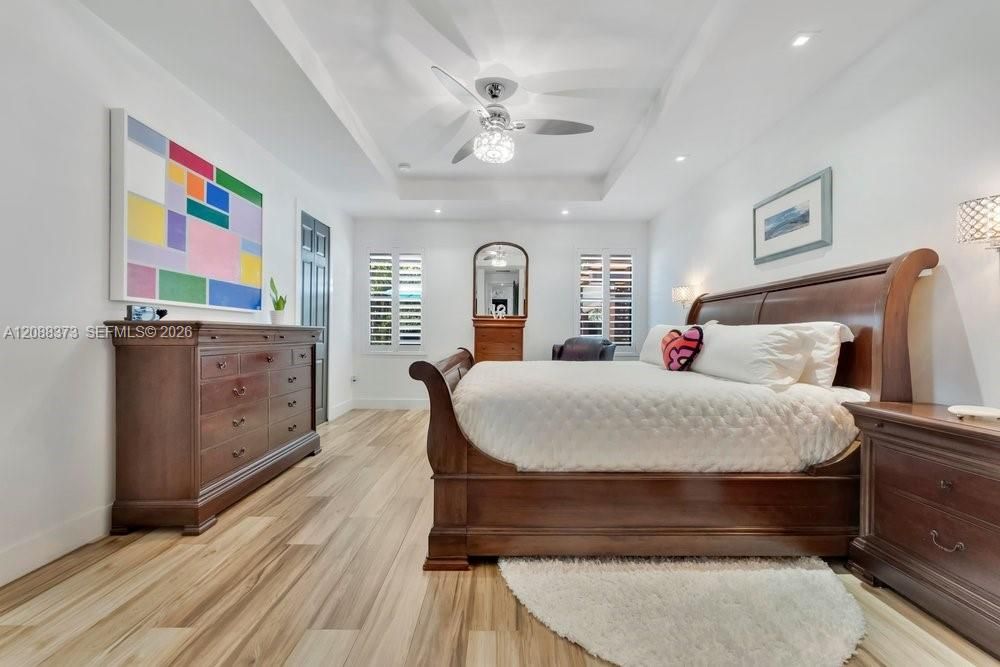 En Venta: $1,189,000 (3 camas, 3 baños, 2322 Pies cuadrados)
