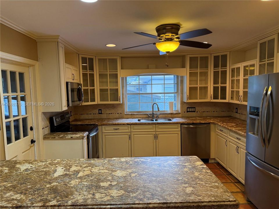 For Rent: $5,000 (3 beds, 3 baths, 2340 Square Feet)