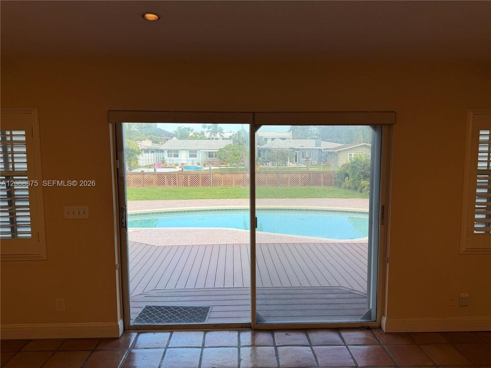 For Rent: $5,000 (3 beds, 3 baths, 2340 Square Feet)