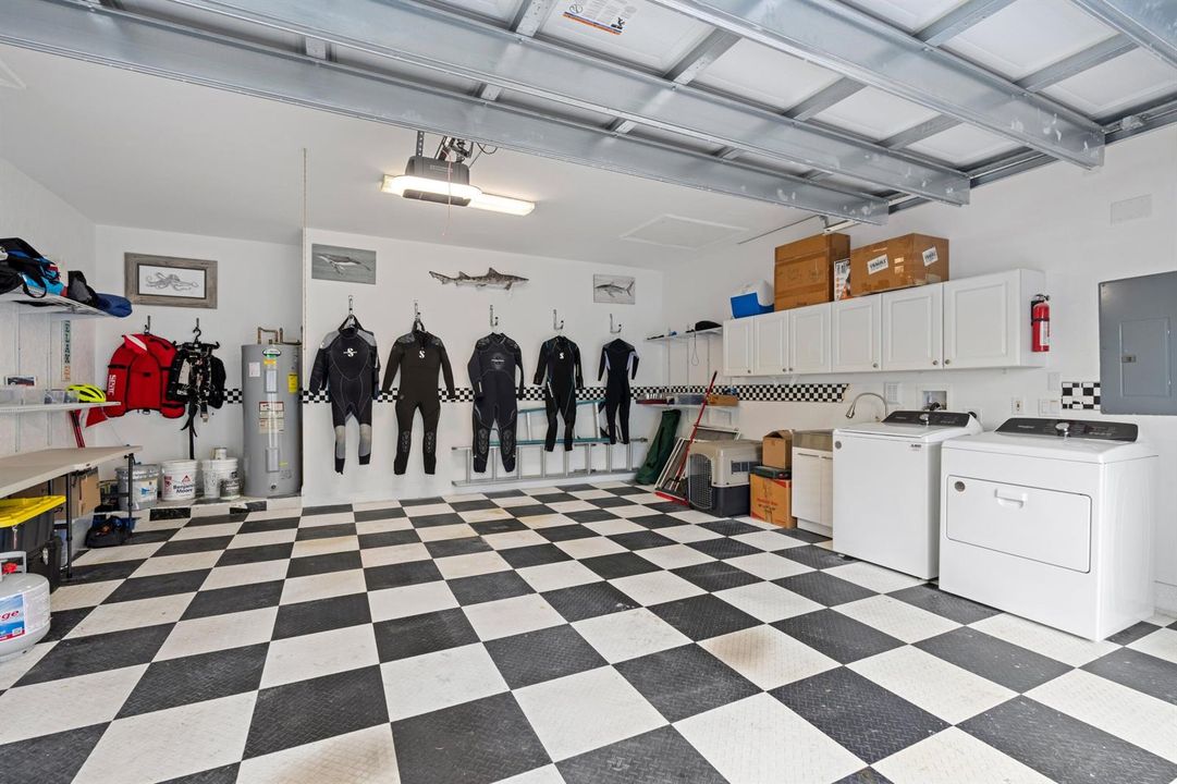 Oversized garage