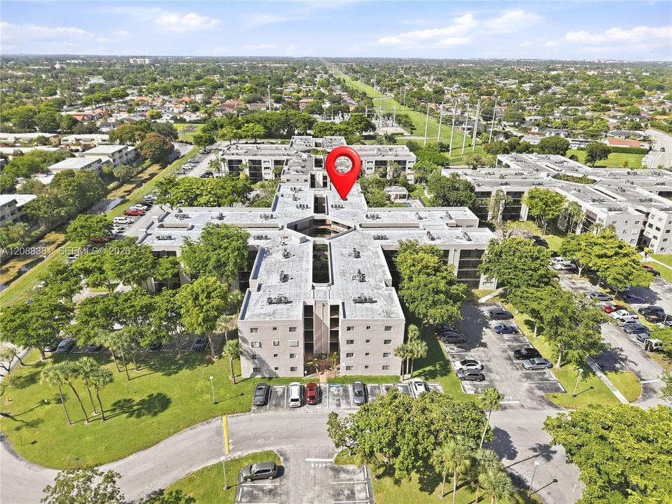 На продажу: $289,900 (3 спален, 2 ванн, 1040 Квадратных фут)