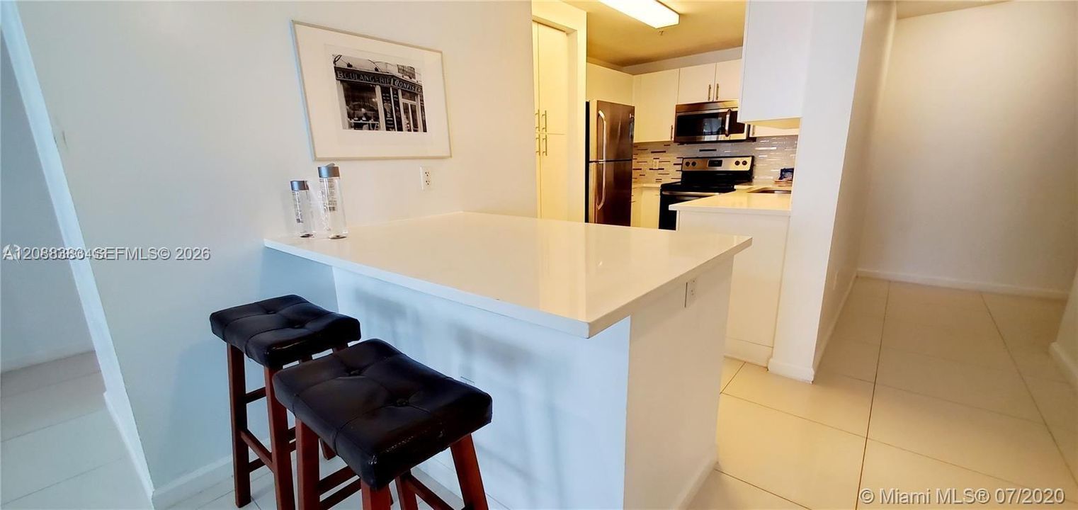 В аренду: $3,600 (2 спален, 2 ванн, 950 Квадратных фут)