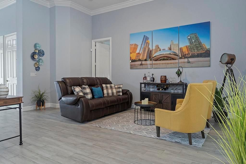 5734 NW 50th Dr - - 556