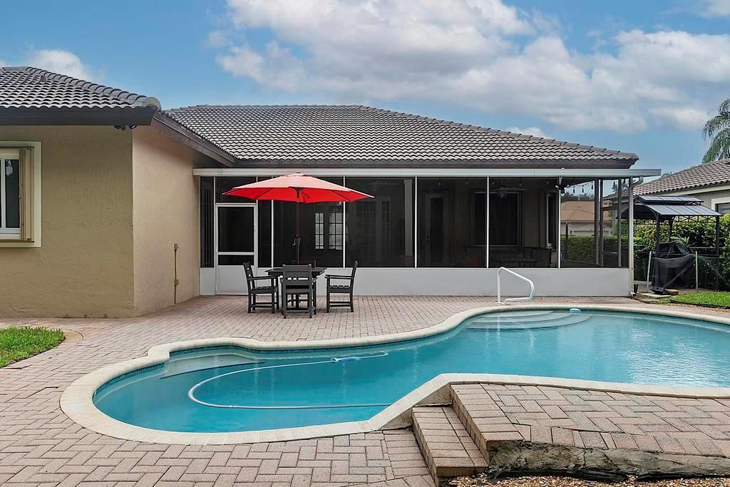 5734 NW 50th Dr - - 592
