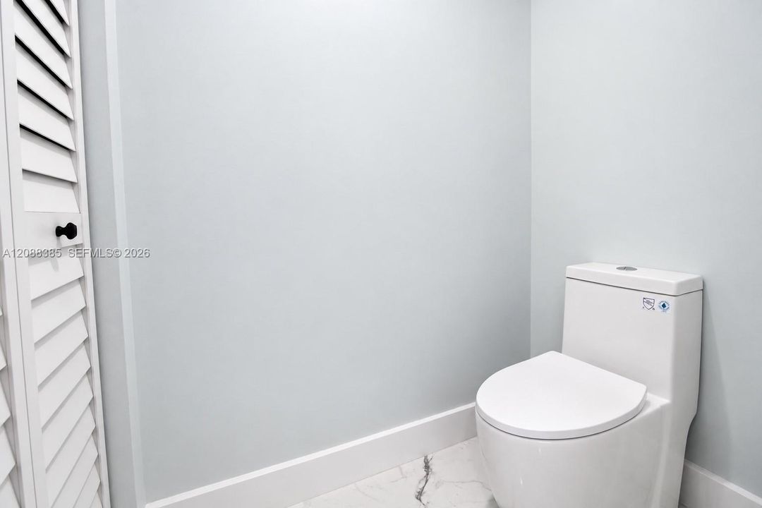 На продажу: $645,000 (3 спален, 3 ванн, 2054 Квадратных фут)