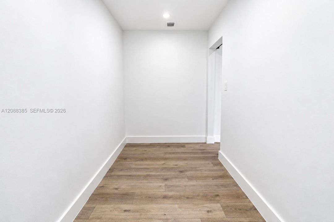 На продажу: $645,000 (3 спален, 3 ванн, 2054 Квадратных фут)
